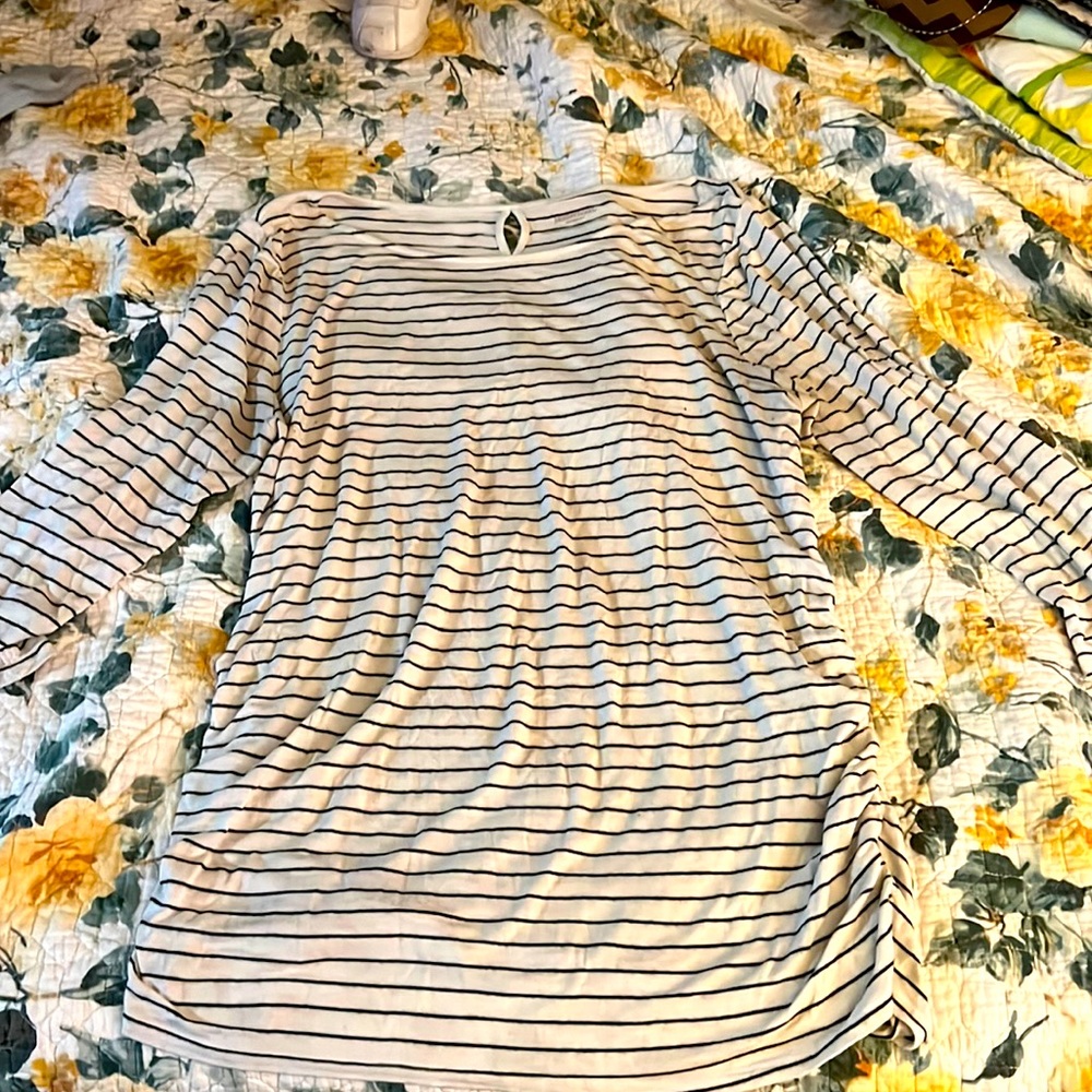 Maternity Shirt SZ L